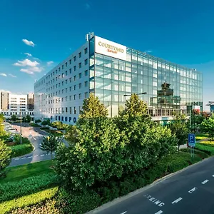 Courtyard By Marriott Airport Praag